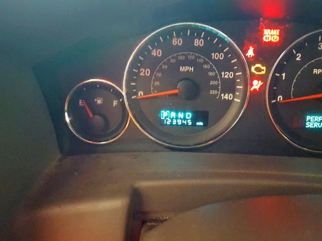 1J8HG48K57C620016 - 2007 JEEP COMMANDER BLACK photo 8