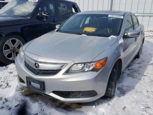 19VDE1F32DE400660 - 2013 ACURA ILX 20 SILVER photo 2