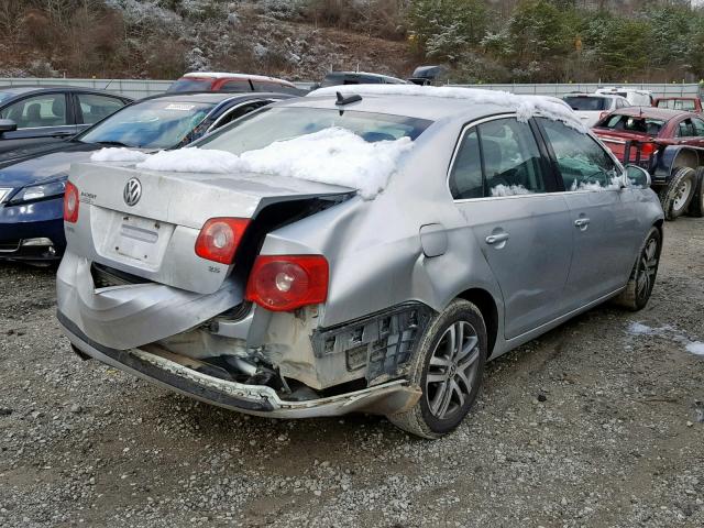 3VWSF71K56M678455 - 2006 VOLKSWAGEN JETTA 2.5 SILVER photo 4