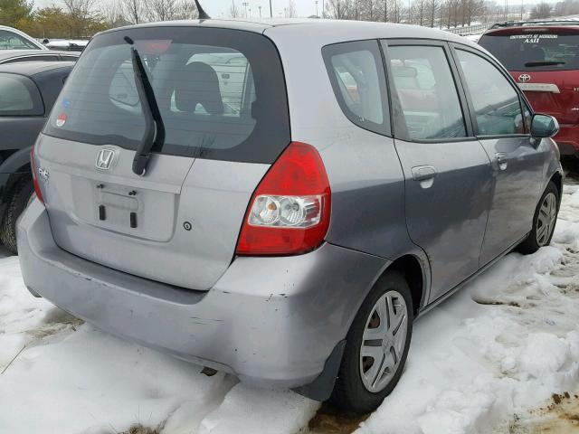 JHMGD38478S020191 - 2008 HONDA FIT GRAY photo 4