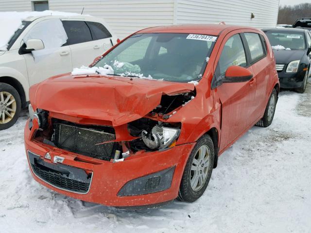 1G1JB6SH8C4118209 - 2012 CHEVROLET SONIC LS 橙色 照片 2