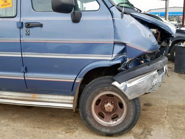 2B6HB21Y0VK539421 - 1997 DODGE RAM VAN B2 BLUE photo 9