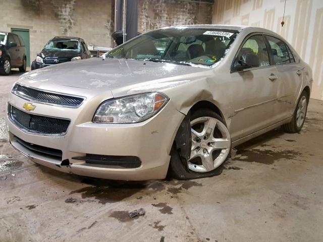 1G1ZB5EB9AF262518 - 2010 CHEVROLET MALIBU LS 银色 照片 2