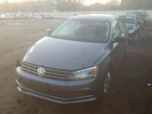 3VW2K7AJ1FM279397 - 2015 VOLKSWAGEN JETTA BASE Մոխրագույն լուսանկար 2