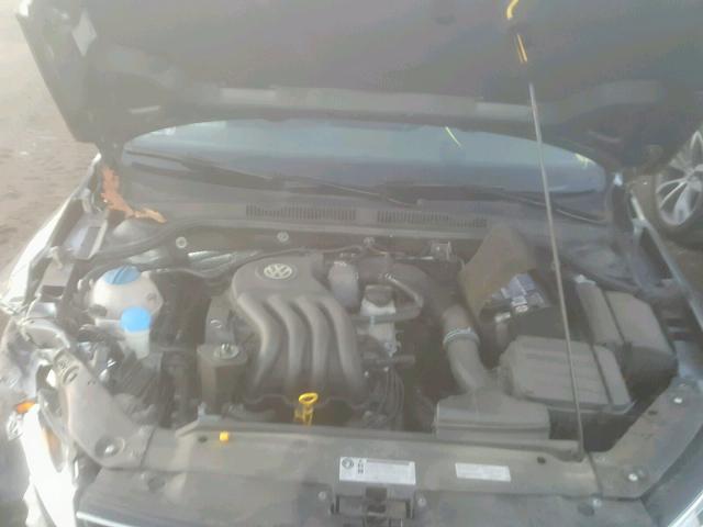 3VW2K7AJ1FM279397 - 2015 VOLKSWAGEN JETTA BASE Մոխրագույն լուսանկար 7