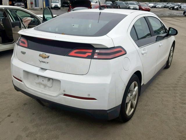 1G1RB6E4XEU166566 - 2014 CHEVROLET VOLT WHITE photo 4