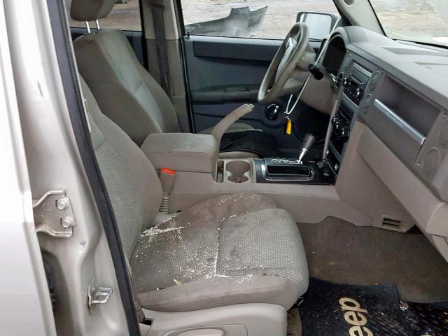 1J8HG48K98C134973 - 2008 JEEP COMMANDER SILVER photo 5
