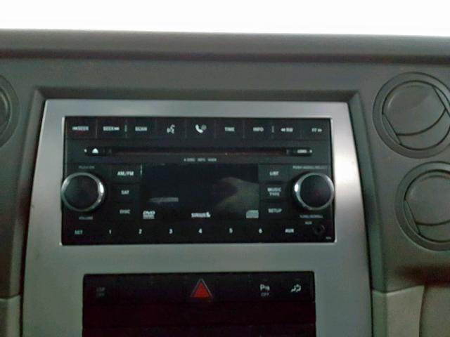 1J8HG48K98C134973 - 2008 JEEP COMMANDER SILVER photo 9