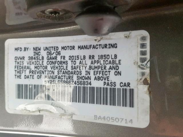 5Y2SL65866Z456834 - 2006 PONTIAC VIBE GRAY photo 10