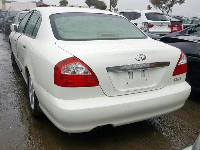 JNKBF01A52M002268 - 2002 INFINITI Q45 WHITE photo 3