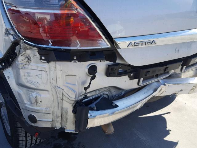 W08AR671985045831 - 2008 SATURN ASTRA XE SILVER photo 10