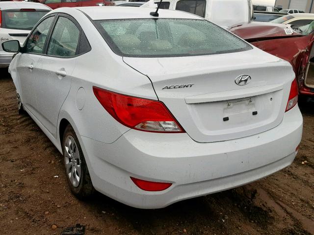 KMHCT4AE5HU378465 - 2017 HYUNDAI ACCENT SE WHITE photo 3