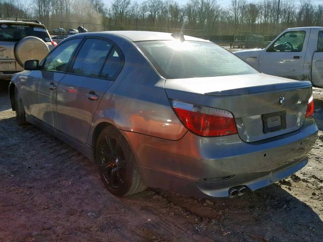 WBANB53516CP00621 - 2006 BMW 550 I GRAY photo 3