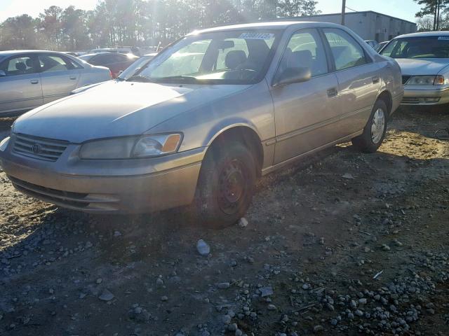 4T1BG22K4WU860737 - 1998 TOYOTA CAMRY CE 米色 照片 2