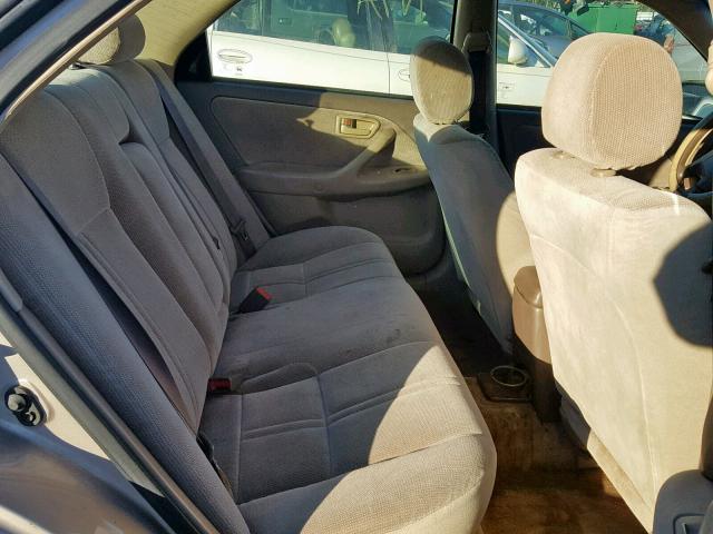 4T1BG22K4WU860737 - 1998 TOYOTA CAMRY CE 米色 照片 6