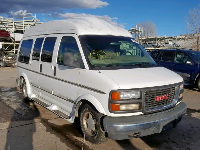 1GDFG15R1V1106246 - 1997 GMC SAVANA RV WHITE photo 1