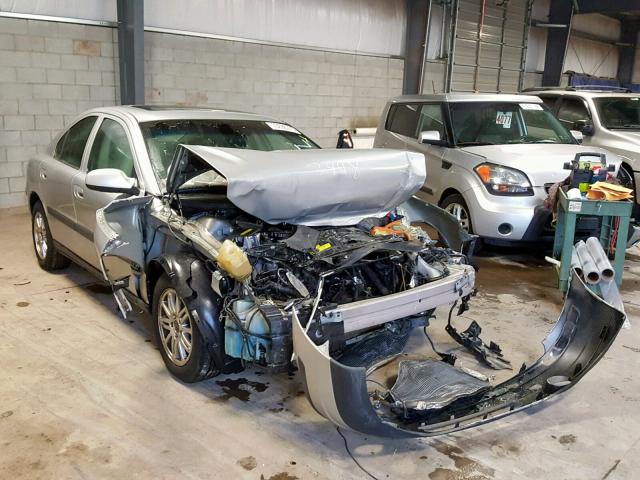 YV1RS61T032270569 - 2003 VOLVO S60 SILVER photo 1