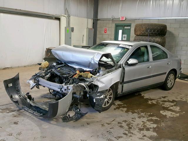 YV1RS61T032270569 - 2003 VOLVO S60 SILVER photo 2