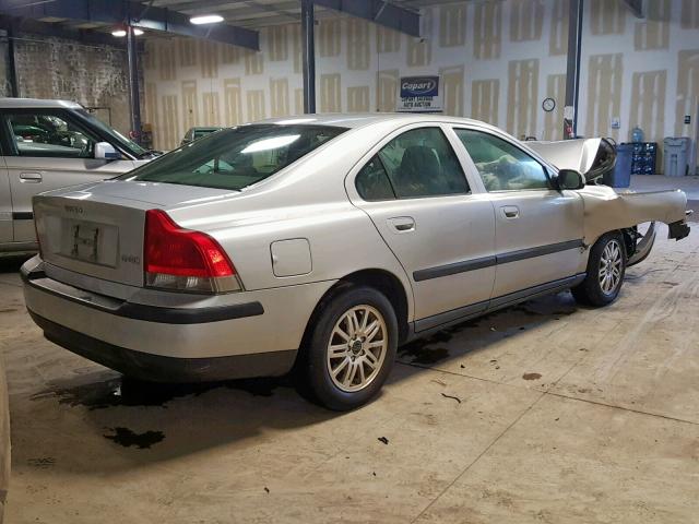 YV1RS61T032270569 - 2003 VOLVO S60 SILVER photo 4