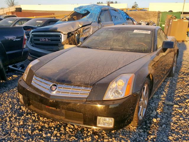 1G6YV34A555602138 - 2005 CADILLAC XLR BLACK photo 2