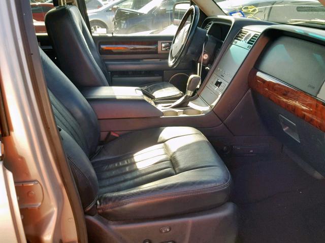 5LMFU27R73LJ23496 - 2003 LINCOLN NAVIGATOR Gümüş foto 5