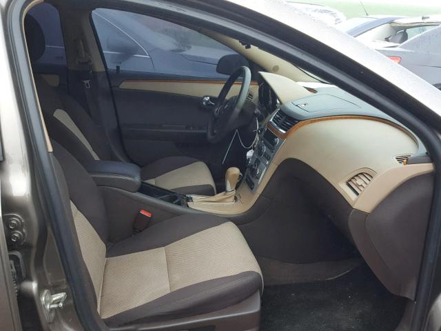 1G1ZC5E0XCF204965 - 2012 CHEVROLET MALIBU 1LT GRAY photo 5