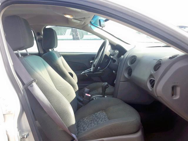 2G2WP522141145631 - 2004 PONTIAC GRAND PRIX SILVER photo 5