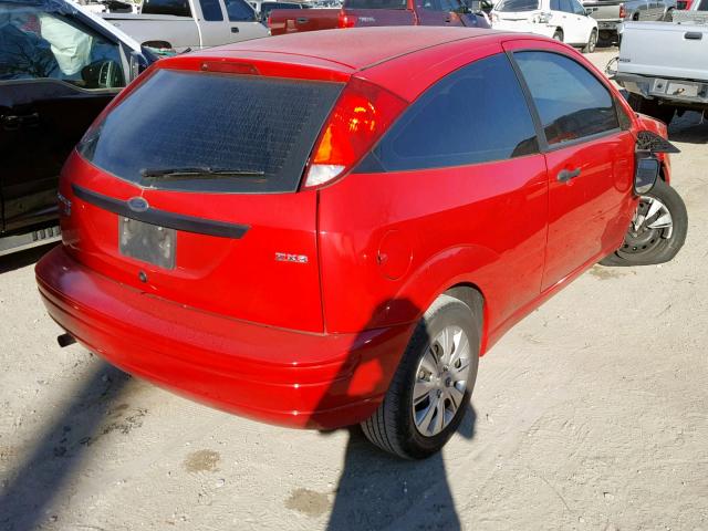 1FAFP31N06W171263 - 2006 FORD FOCUS ZX3 RED photo 4