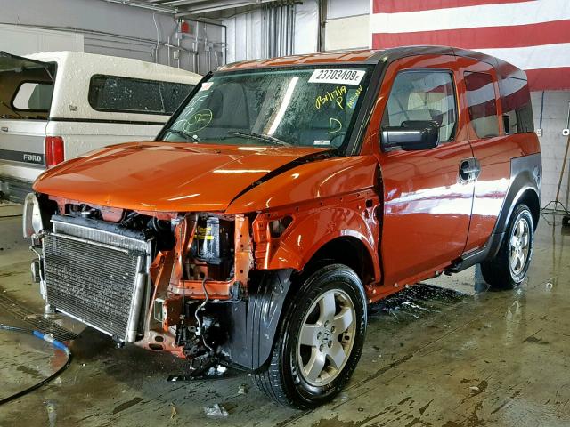 5J6YH285X3L023273 - 2003 HONDA ELEMENT EX ORANGE photo 2