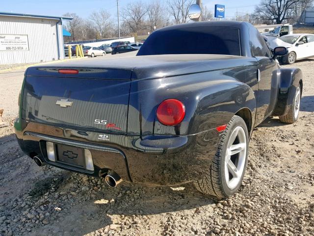 1GCES14H85B115043 - 2005 CHEVROLET SSR 黑色 照片 4