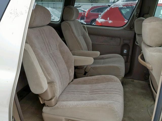 4T3ZF13C9YU304243 - 2000 TOYOTA SIENNA LE GOLD photo 6