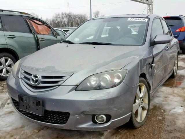 JM1BK143461516779 - 2006 MAZDA 3 HATCHBAC GRAY photo 2