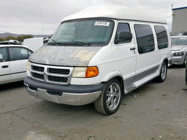 2B6HB11Z9WK136400 - 1998 DODGE RAM VAN B1 WHITE photo 2