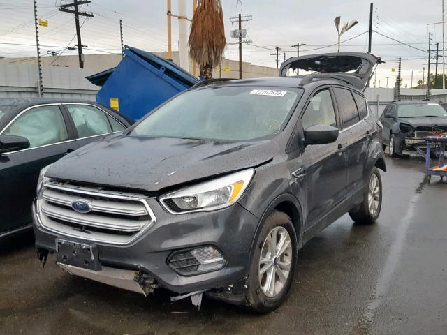 1FMCU0GD0JUC12848 - 2018 FORD ESCAPE SE GRAY photo 2