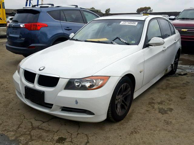 WBAVC57558NK77475 - 2008 BMW 328 I SULE WHITE photo 2