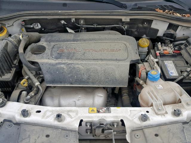 ZFBERFAT6F6A41512 - 2015 RAM PROMASTER 白色 照片 7