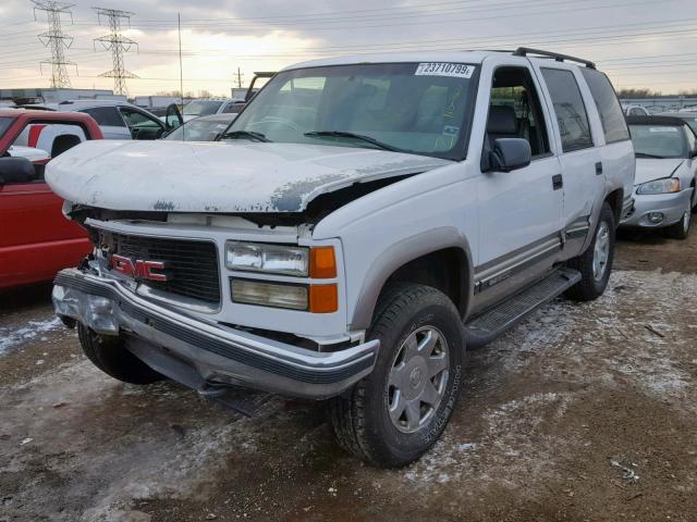 1GKEK13R1WJ714601 - 1998 GMC YUKON WHITE photo 2