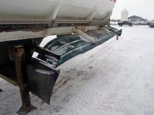 1T0BL40384S000135 - 2007 MISC TREMCAR WHITE photo 6