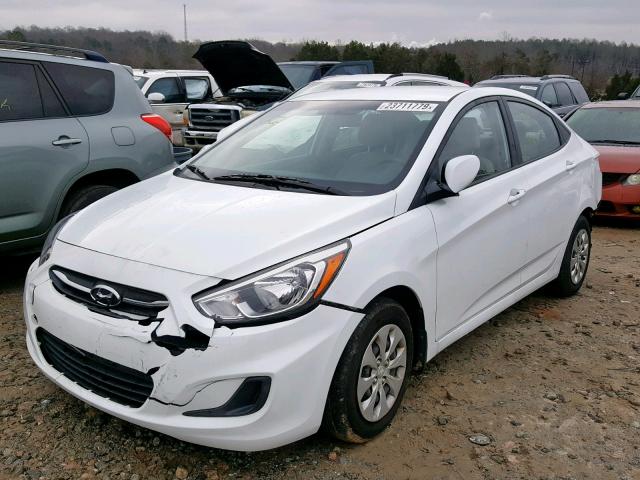 KMHCT4AE5GU006817 - 2016 HYUNDAI ACCENT SE WHITE photo 2