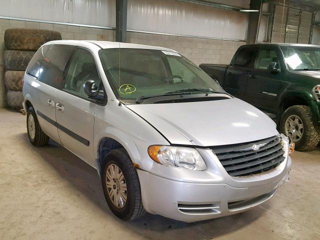 1A4GP45RX6B562973 - 2006 CHRYSLER TOWN & COU SILVER photo 1