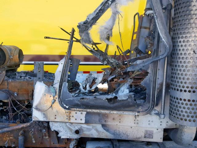 1XKDDB0X54J055286 - 2004 KENWORTH CONSTRUCTI BURN photo 5