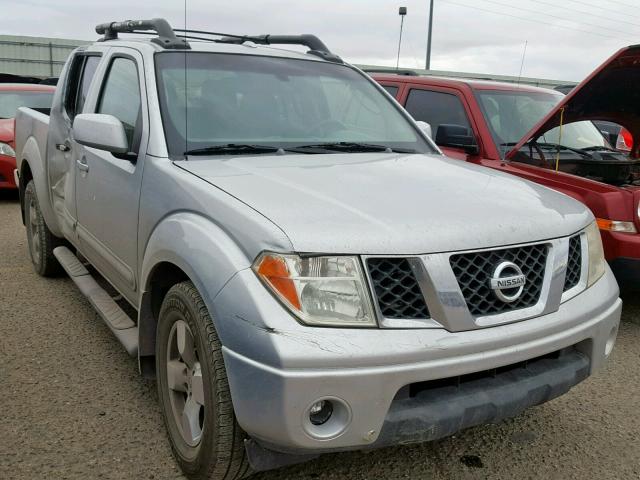 1N6AD07U76C408873 - 2006 NISSAN FRONTIER C SILVER photo 1