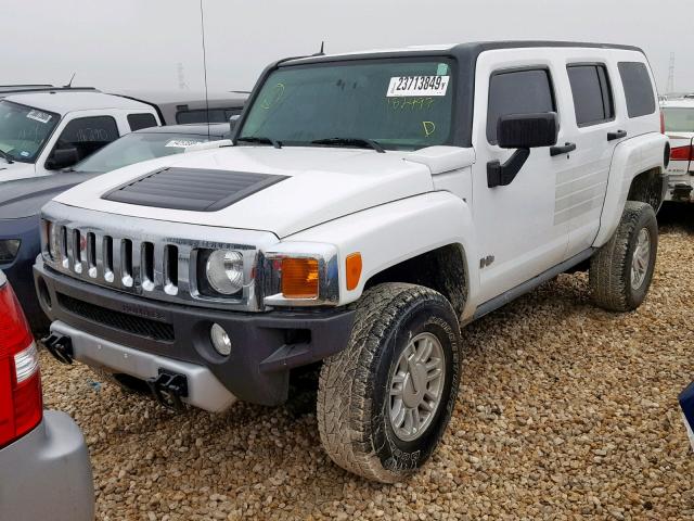 5GTEN13E788182497 - 2008 HUMMER H3 WHITE photo 2