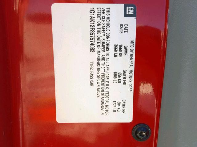 1G1AK12F857574083 - 2005 CHEVROLET COBALT RED photo 10