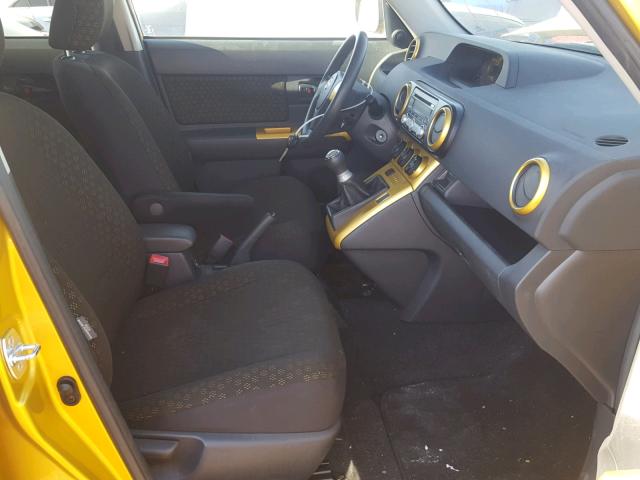 JTLKE50E881057057 - 2008 TOYOTA SCION XB GOLD photo 5