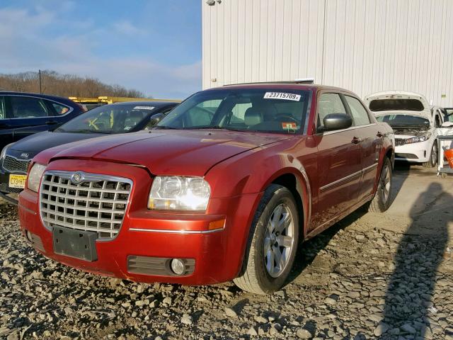 2C3KA53GX7H742749 - 2007 CHRYSLER 300 TOURIN RED photo 2