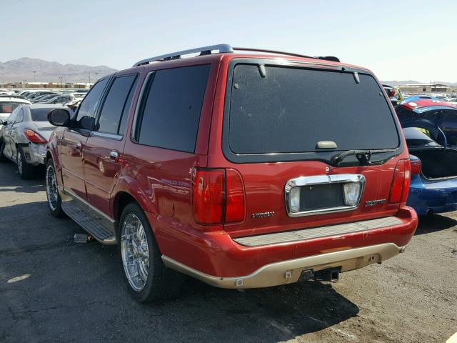 5LMPU28A8YLJ14973 - 2000 LINCOLN NAVIGATOR RED photo 3
