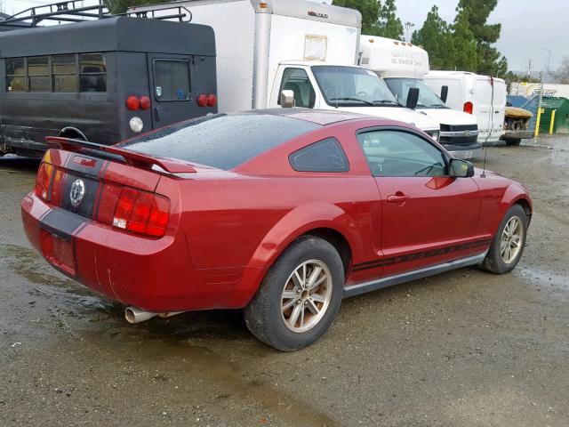 1ZVFT80N655135499 - 2005 FORD MUSTANG MAROON photo 4