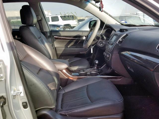 5XYKT3A67FG630170 - 2015 KIA SORENTO LX SILVER photo 5