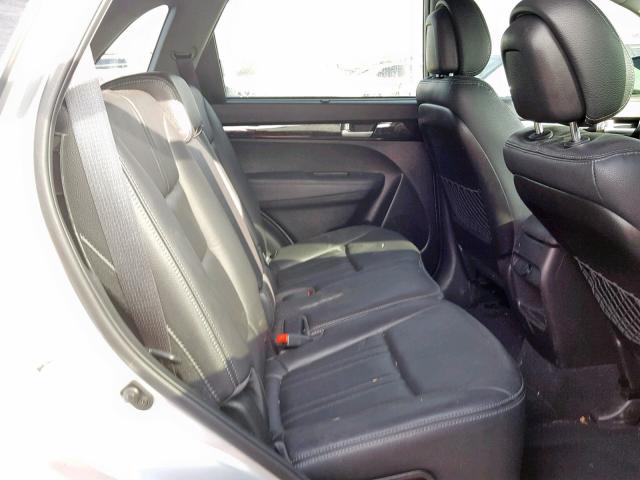 5XYKT3A67FG630170 - 2015 KIA SORENTO LX SILVER photo 6